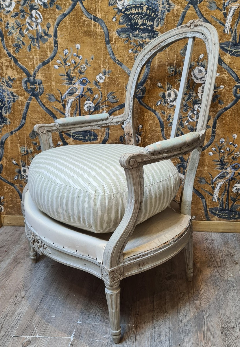 Louis XVI Period Shepherdess -photo-2