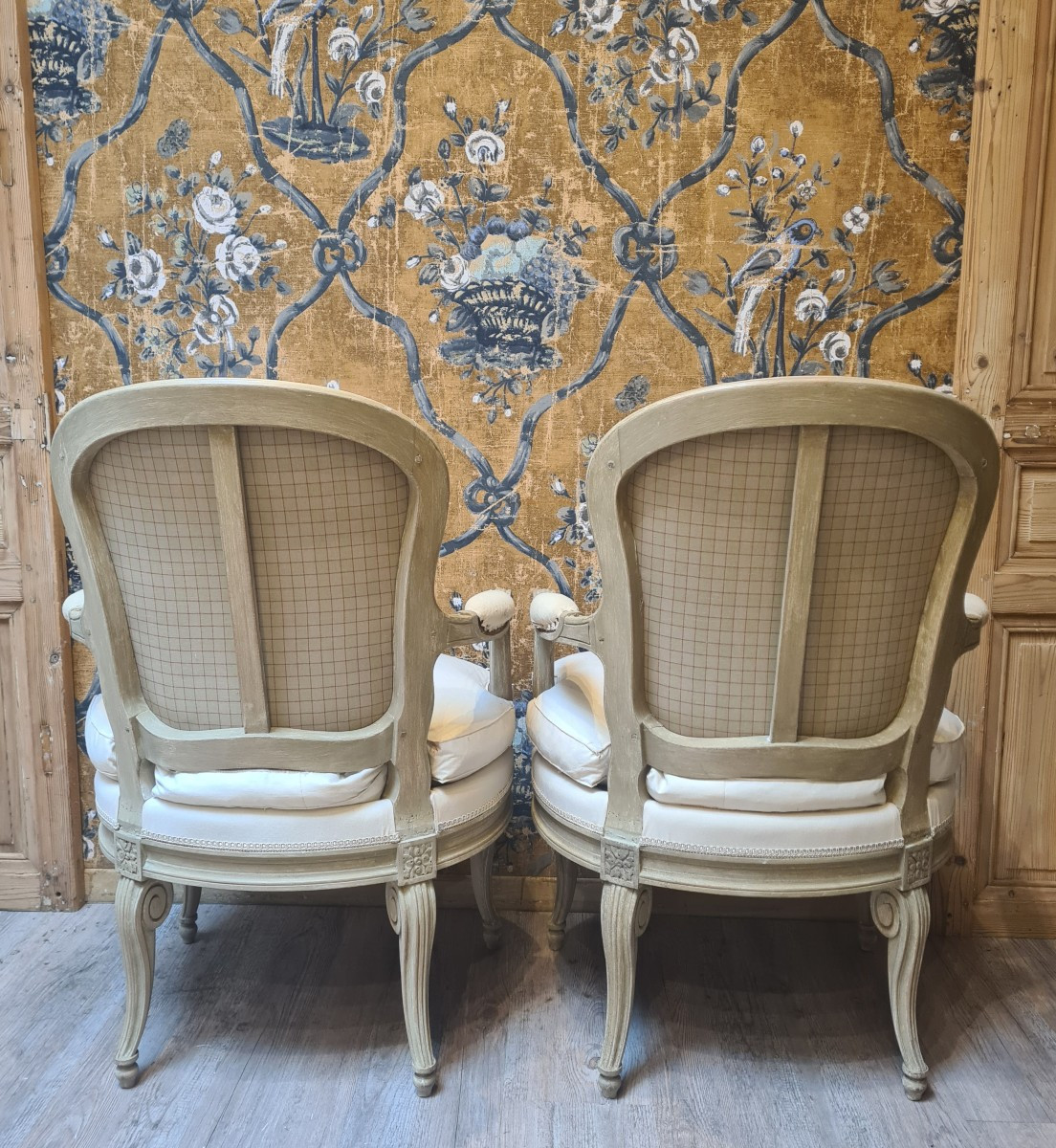 Pair Of Transitional Style Convertibles -photo-4