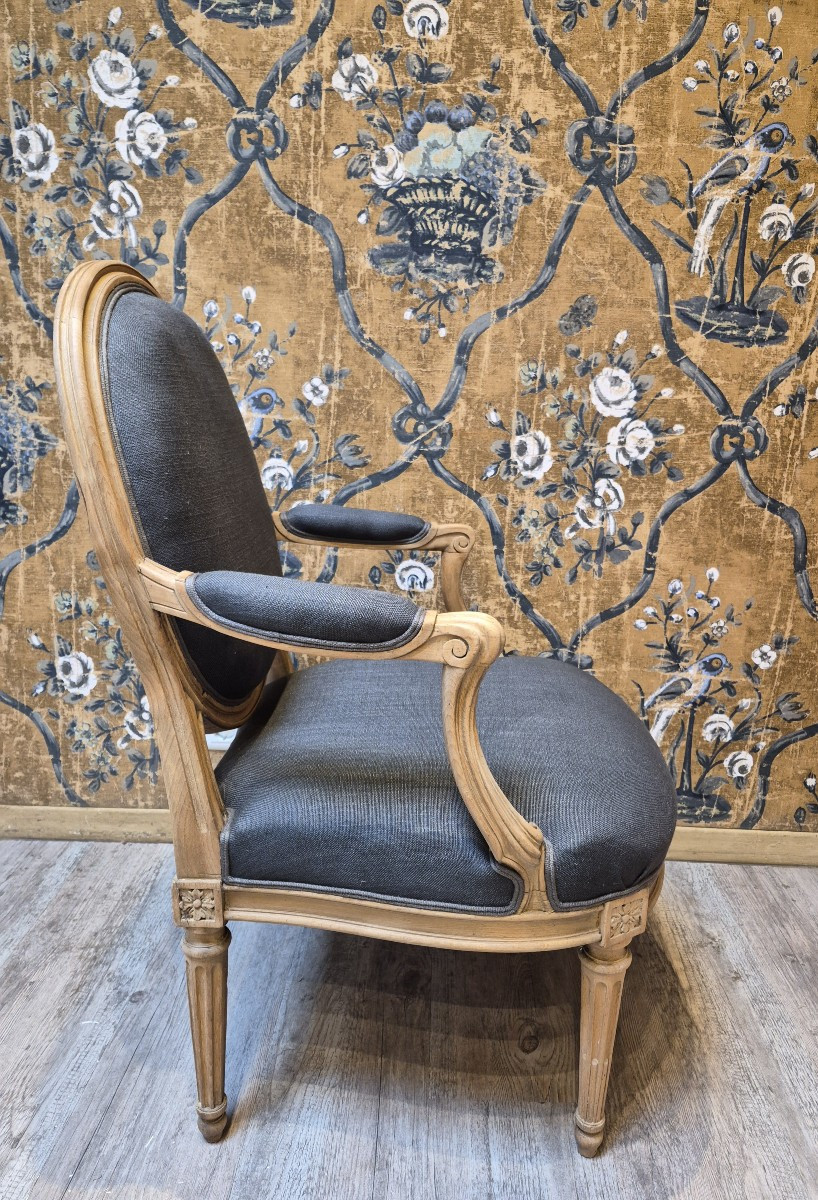 Transition Chair -photo-4