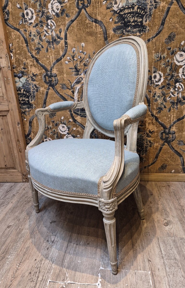 Fauteuil d'époque transition 