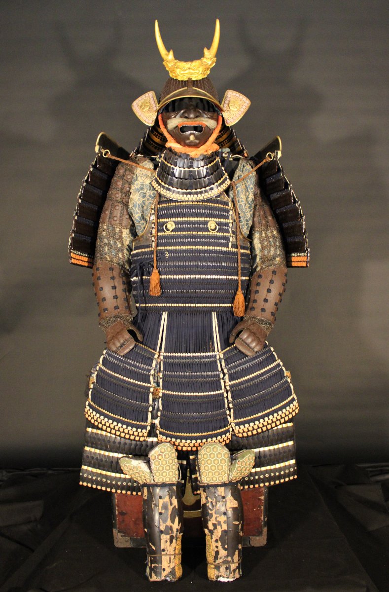 Yoroi Ni-mai-dó Samurai Armor: Myochin-photo-2