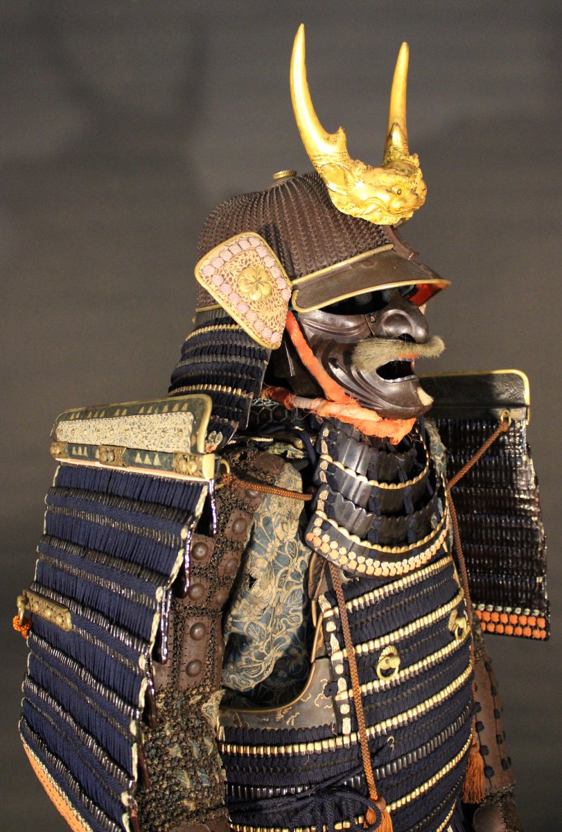 Yoroi Ni-mai-dó Samurai Armor: Myochin-photo-4