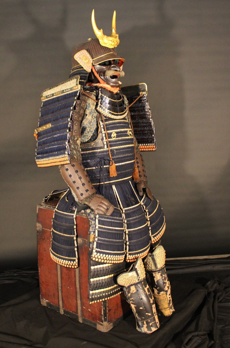 Yoroi Ni-mai-dó Samurai Armor: Myochin