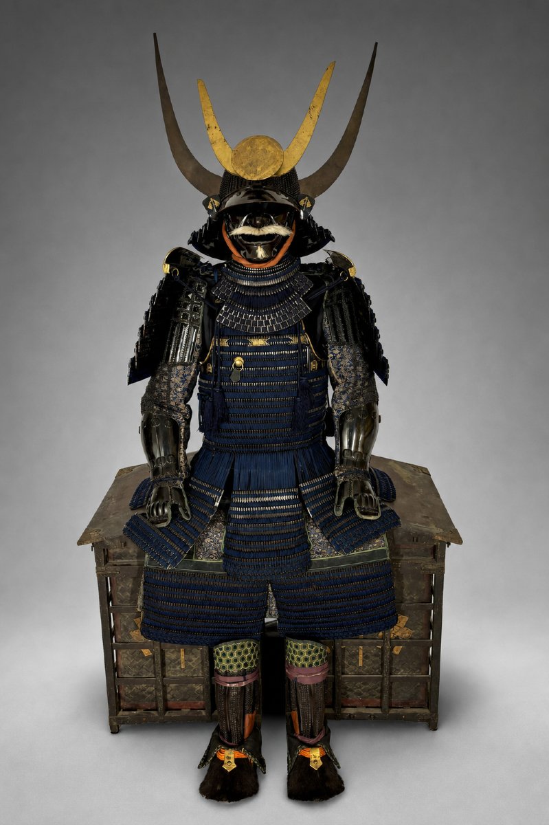 Yoroi Samurai Armor Belonging To A Daimyō Of The Kamei Clan, Jūyō Bunka Shiryō-photo-2