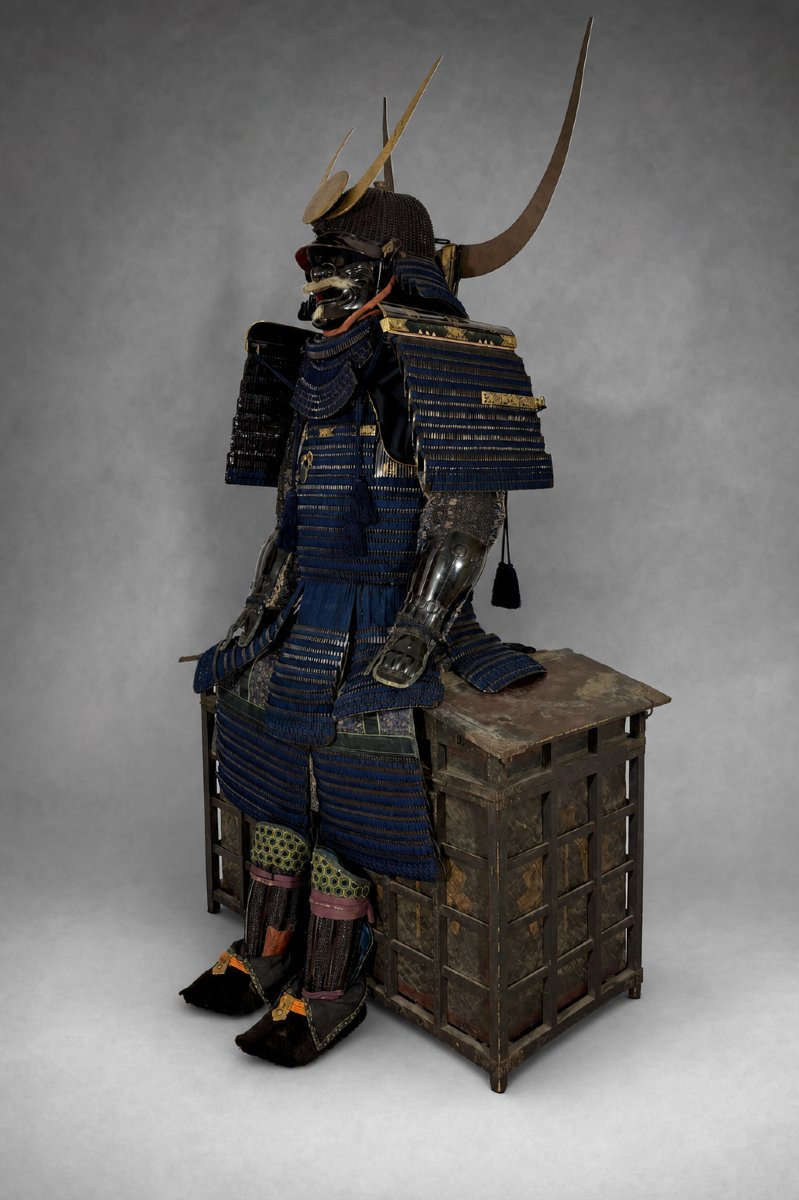 Yoroi Samurai Armor Belonging To A Daimyō Of The Kamei Clan, Jūyō Bunka Shiryō-photo-3