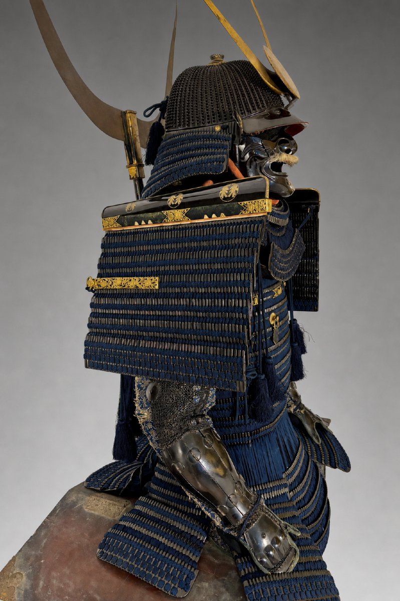Yoroi Samurai Armor Belonging To A Daimyō Of The Kamei Clan, Jūyō Bunka Shiryō-photo-4
