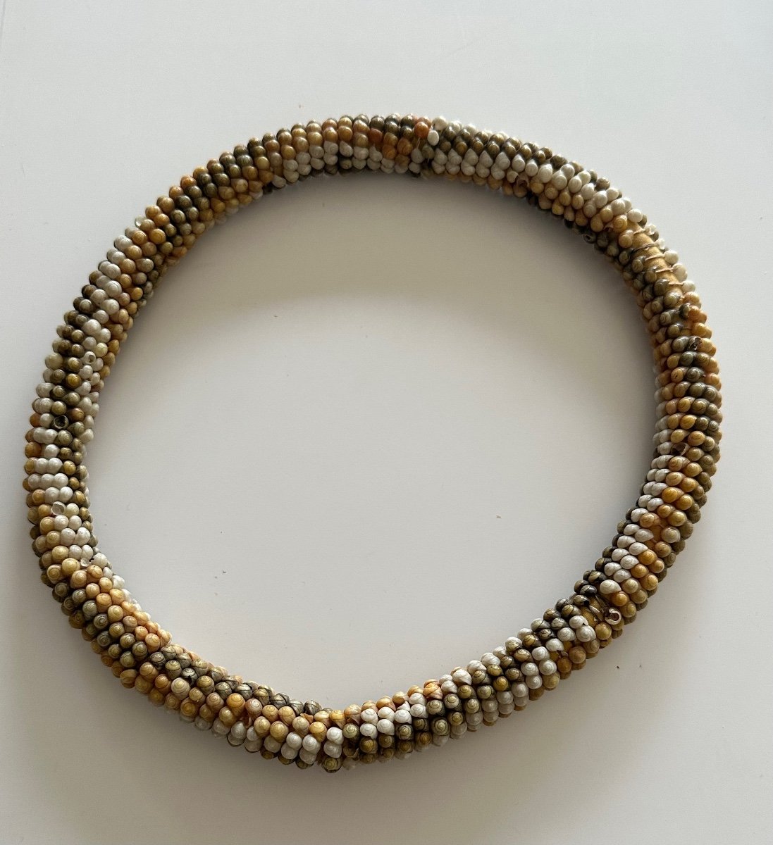 Couronne en coquillages, 'ei Taomi Pare, îles de la Société, Tahiti, Océanie -photo-3