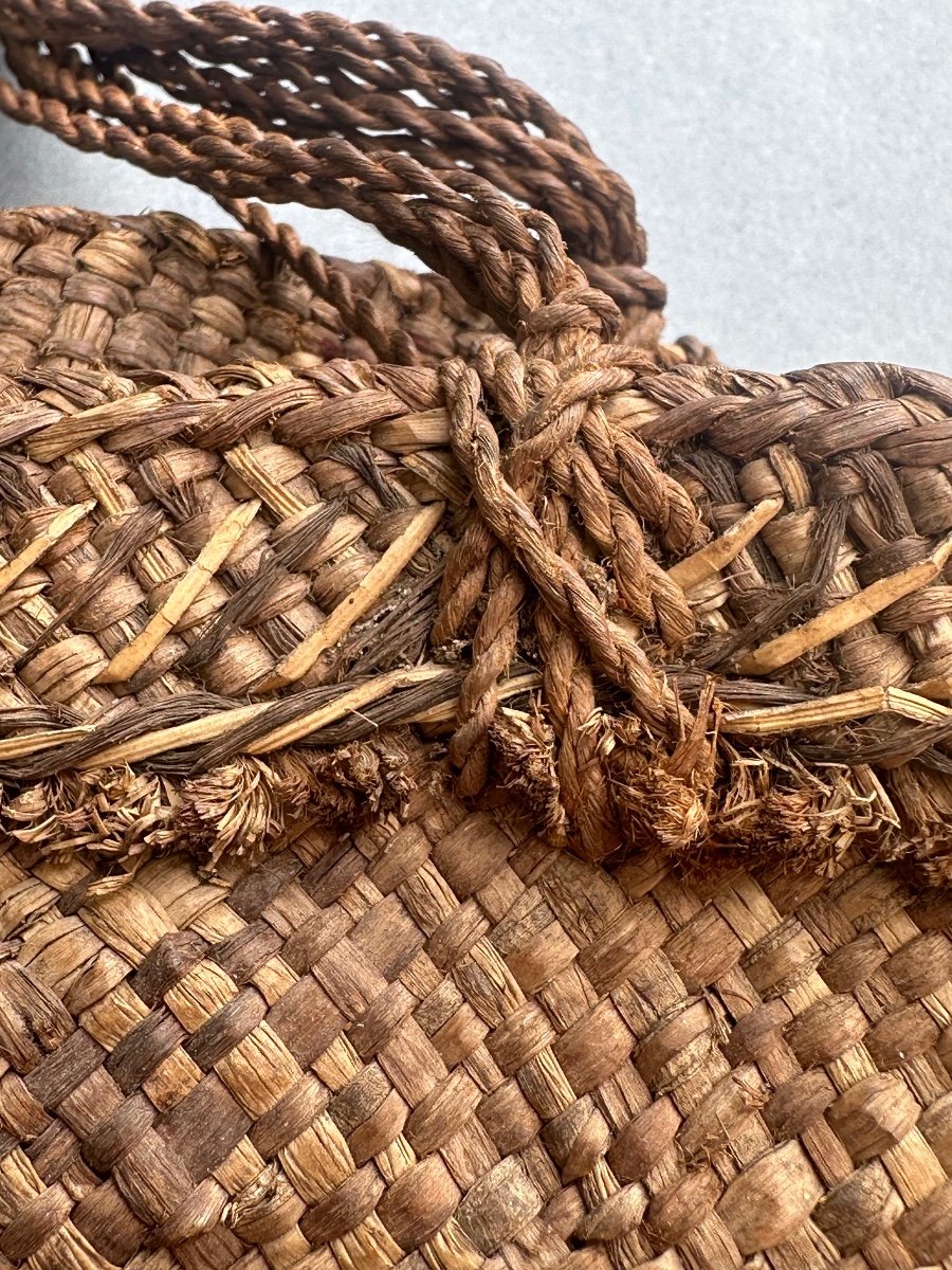 Bag And Beads, Papua New Guinea. Oceania -photo-3