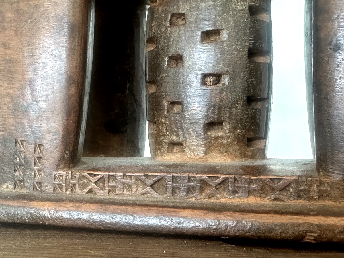 Tabouret Ashanti du Ghana. 19e siècle -photo-1