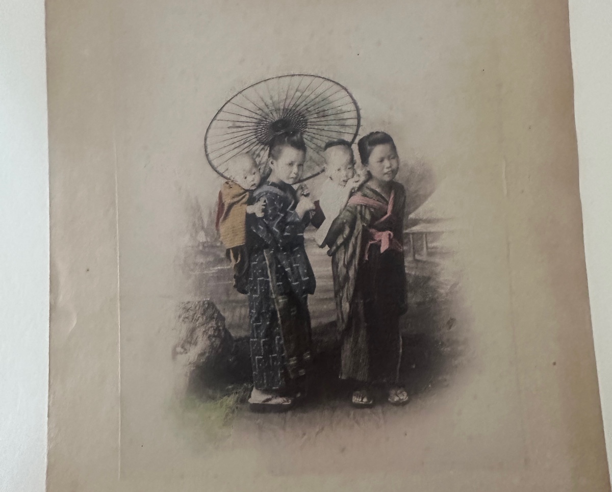Kusakabe Kimbei, photographie originale d'un groupe d'enfant. Japon, ca. 1880 -photo-1