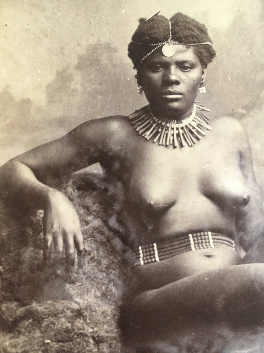 Photographie d'une femme Zulu, 19e siècle.  Afrique du Sud.  -photo-1