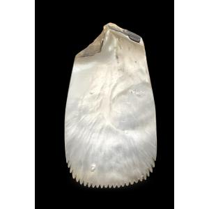 Mother-of-pearl Spatula, Solomon Islands