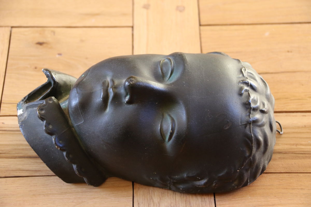 Bust Of Henri 4 Child In Blackened Plaster-photo-2