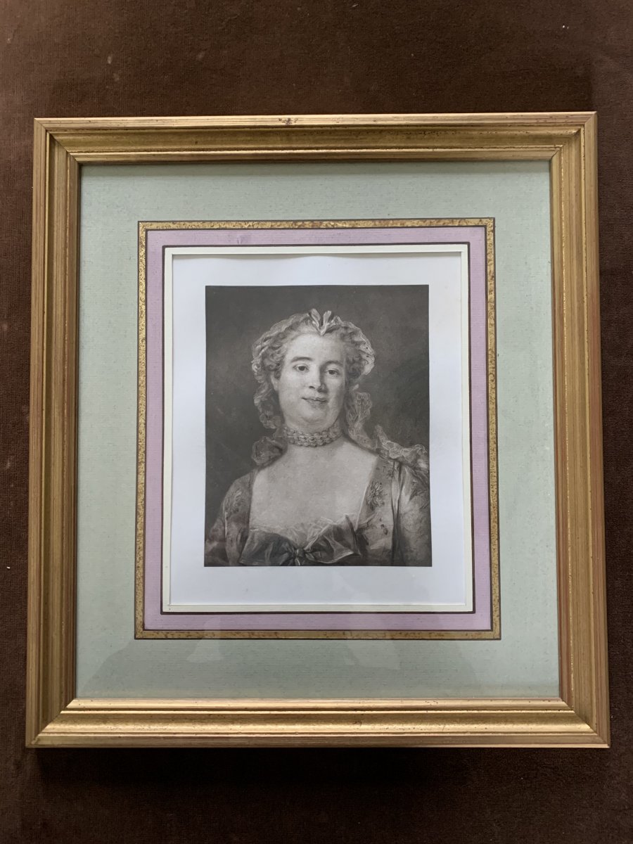 Portrait Of An Elegant
