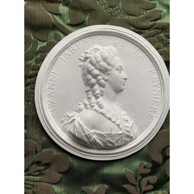 Medallion Suzanne Jarente De La Reyniere