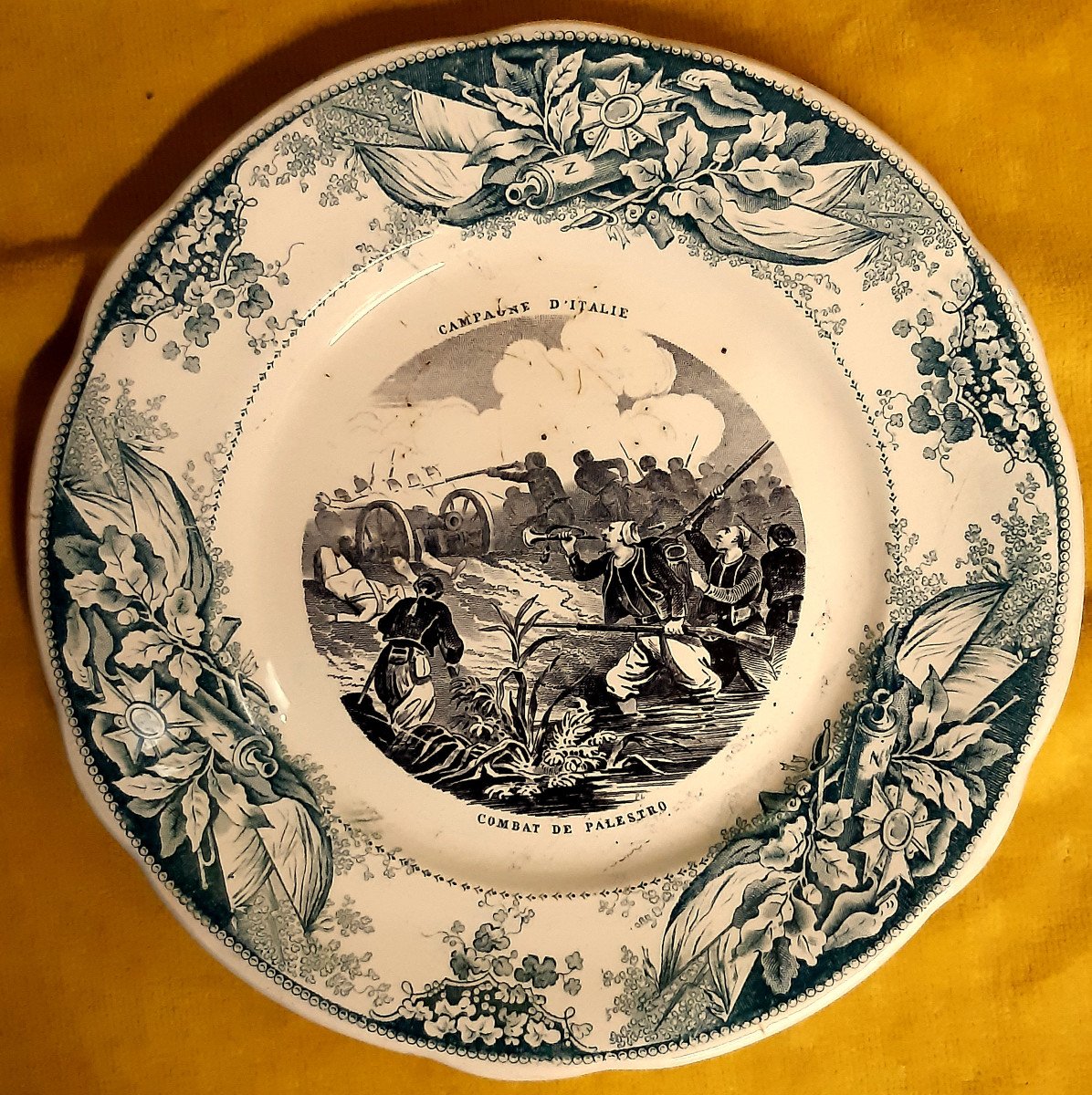 NAPOLEON la Campagne d’Italie  Assiettes Creil Montereau Médaille D’or 1849-photo-2