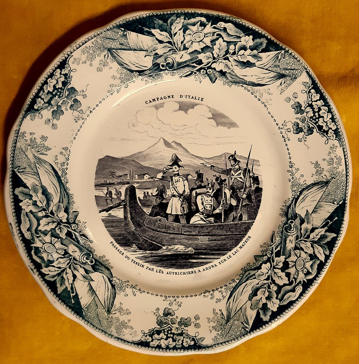 NAPOLEON la Campagne d’Italie  Assiettes Creil Montereau Médaille D’or 1849-photo-2