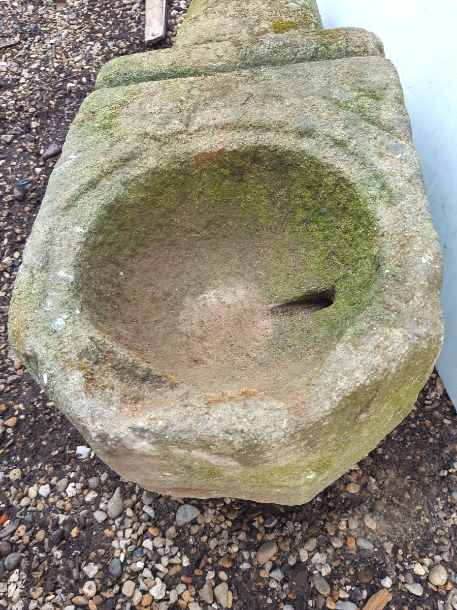 Holy Water Font Gothic Style XII-xv Gray Volcanic Stone Cut With Cut Sides-photo-2