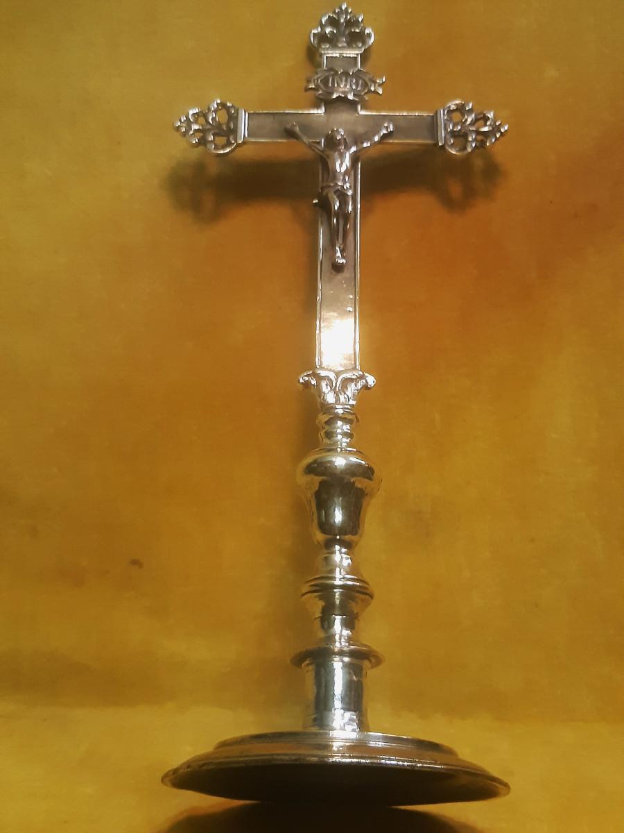 Bronze Christ On The Cross For Processional Use, Mounted On A Stand For Altar, 17th/18th Centur-photo-2