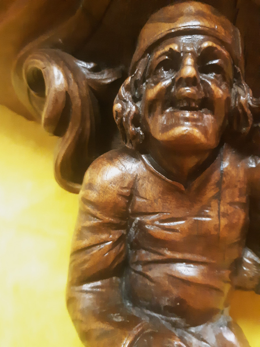 Harness Wall Bracket Wall Bracket Gothic Character Carved Walnut Black Forest19th-photo-6