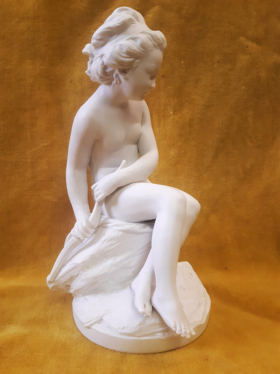 Biscuit Porcelaine « Psyché Cachant l’Arc de l’Amour »d’après FALCONET ( 1716-1791) Sévres (?) -photo-2