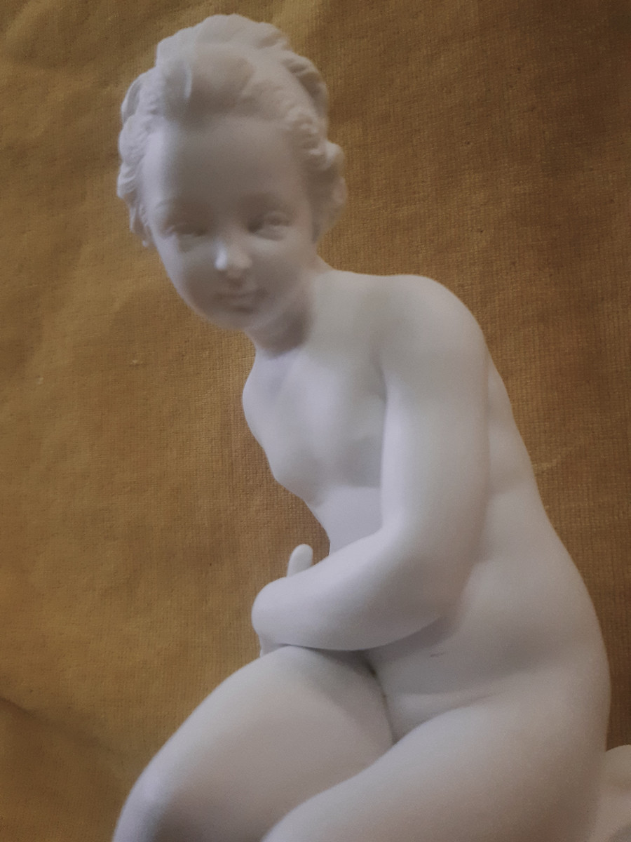 Biscuit Porcelaine « Psyché Cachant l’Arc de l’Amour »d’après FALCONET ( 1716-1791) Sévres (?) -photo-8