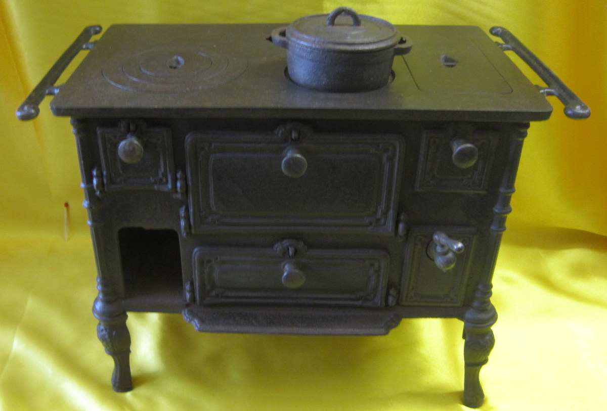 Jouet Cuisiniére Fonte Enfant Poupée 1900-photo-3