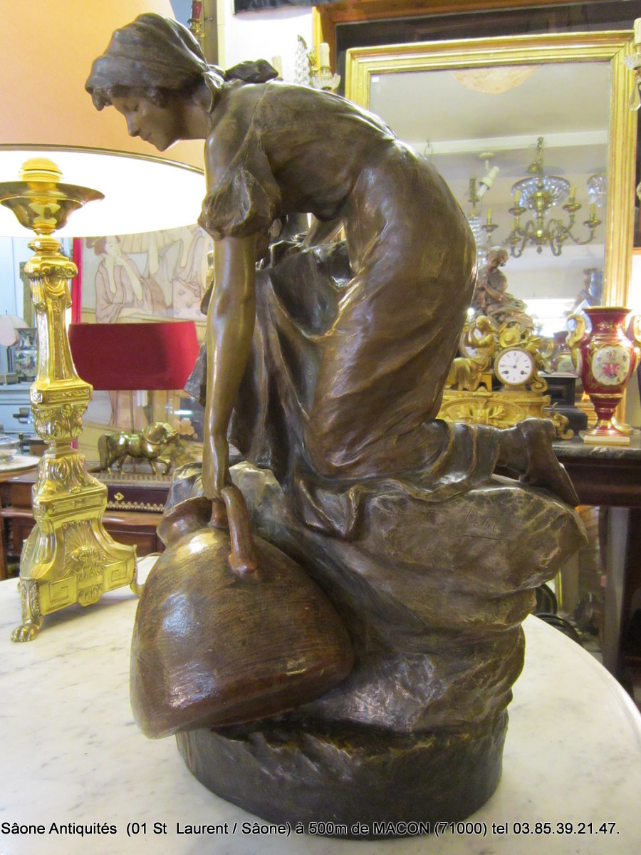 Great Terracotta Woman At The Source-photo-2