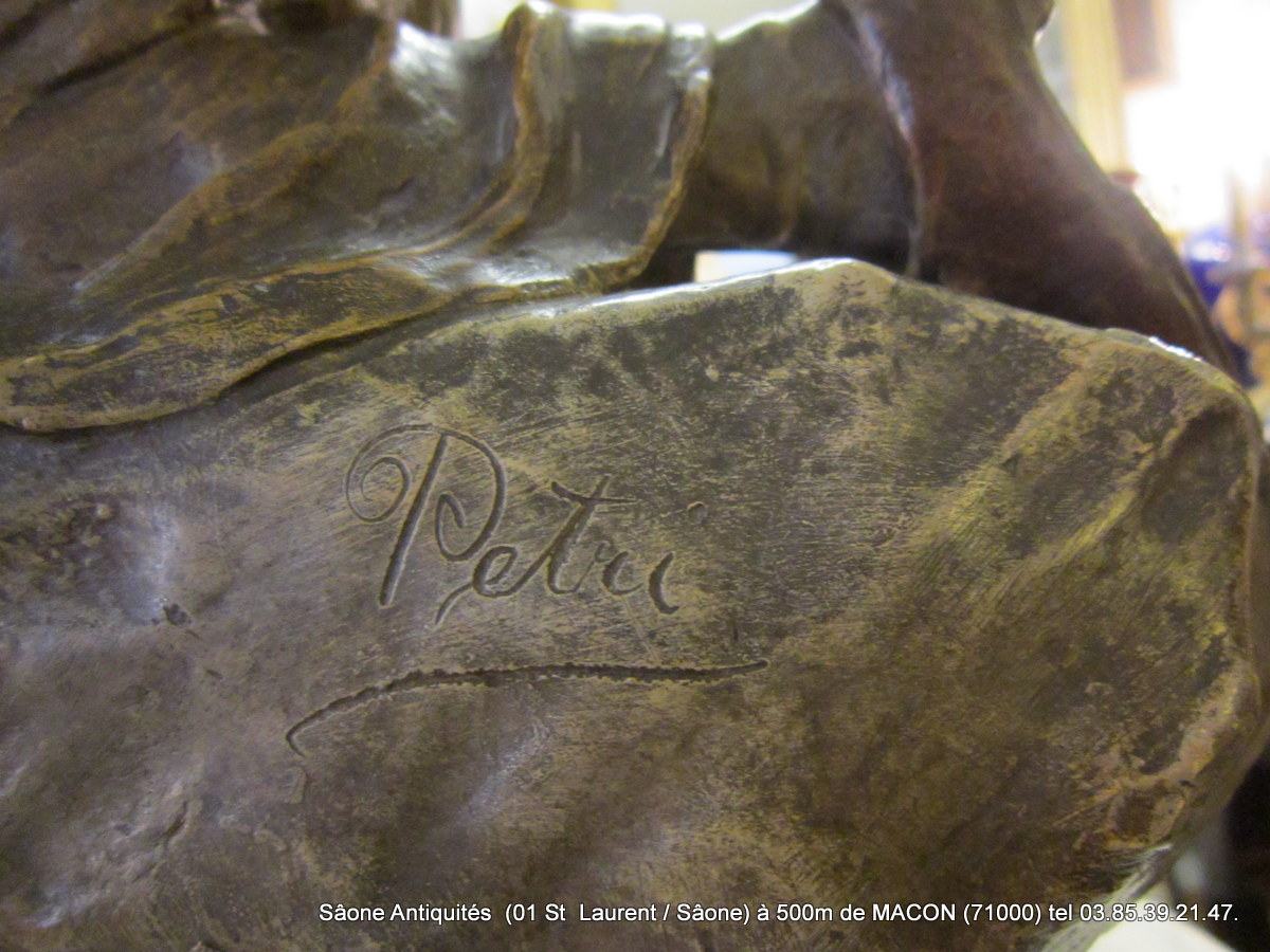 Great Terracotta Woman At The Source-photo-1