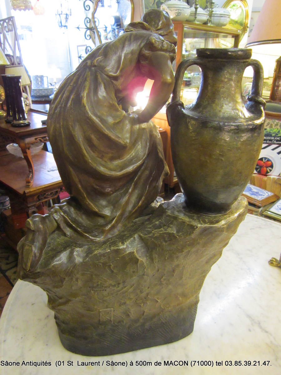 Great Terracotta Woman At The Source-photo-3