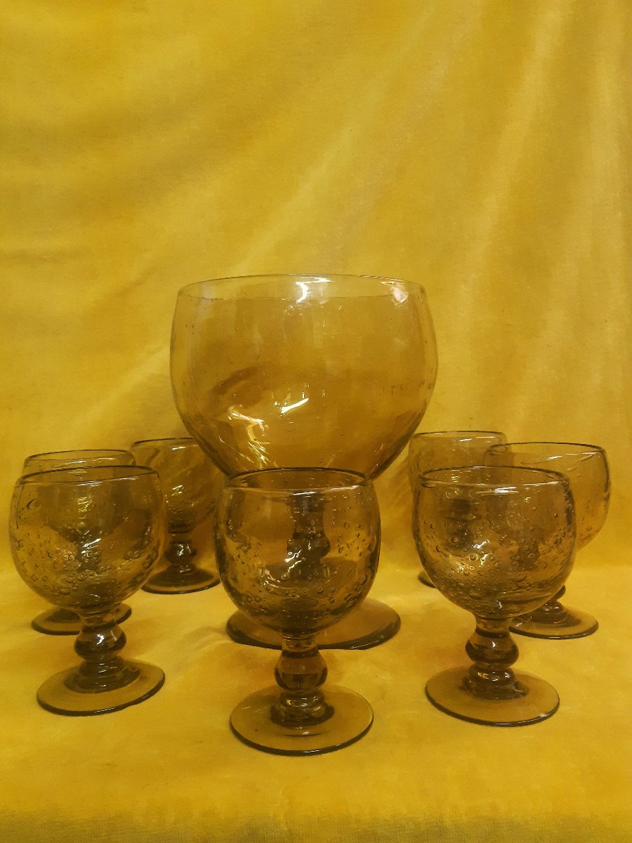 Ensemble de LA VERRERIE de BIOT  Artisanale et Soufflée pour Punch ou Sangria Année 70