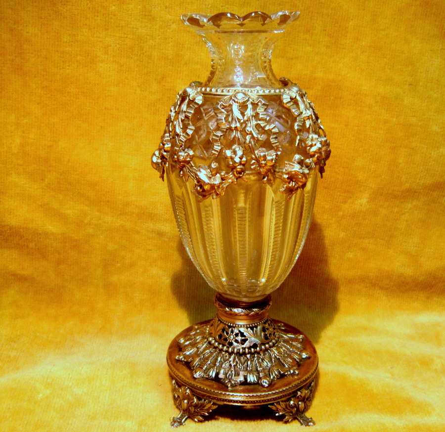 Small Vase Cassolette Crystal Cut St Lxvi Golden Mount