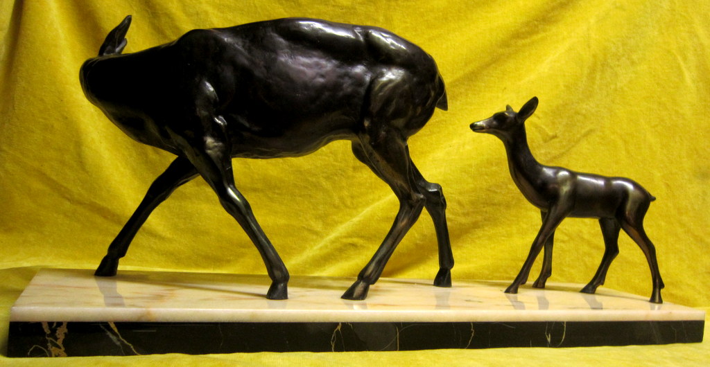 Biche Surveillant Son Faon Style Iréne Rochard Art Déco 30-photo-1