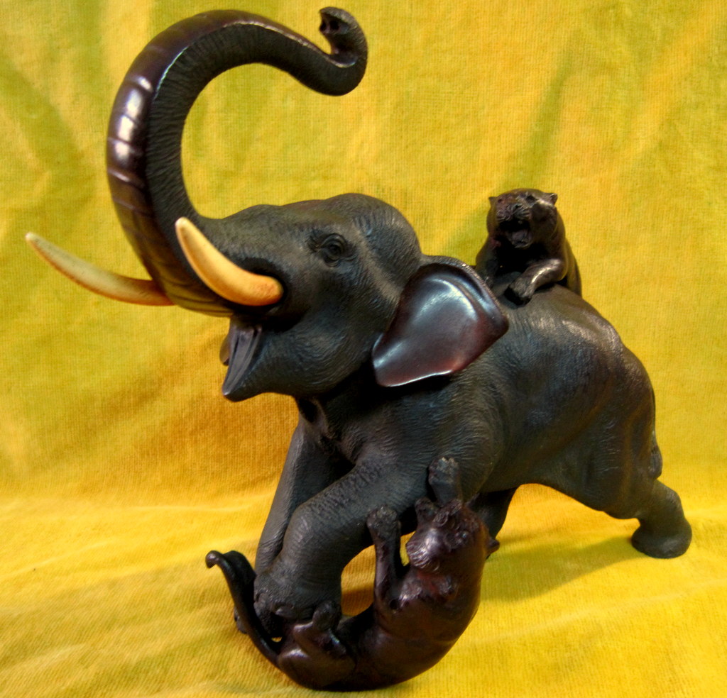 Sculpture d' Eléphant Attaqué Par Deux Tigres Japon Impérial Meiji (1868-1912) -photo-2