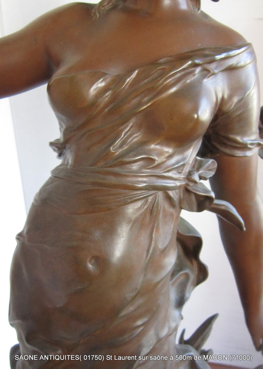 Great Bronze Sculpture By Auguste Moreau In Spring With Love-photo-3