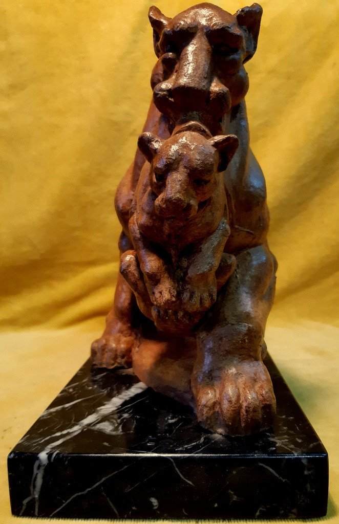 Terracotta Sculpture Lioness Carrying Her Lion Cub Art Deco 1930 On Marble Base-photo-4