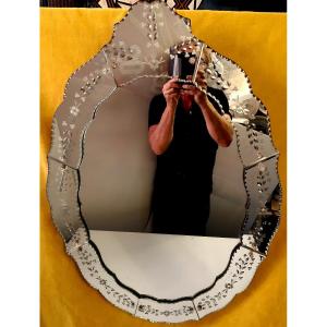 Grande Glace Miroir Vénitien Murano Ovale à Fronton  Style Lxv à Parclose Fleurs Gravées 