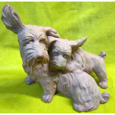 Chiens Terriers En Terre Cuite 