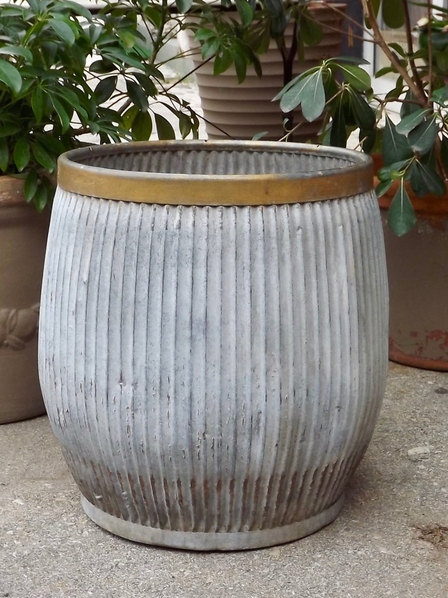  Metal Pot Planter-photo-2