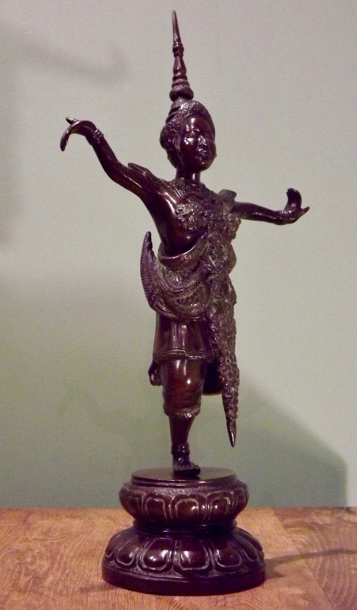 Apsara Dancer, Early Twentieth.-photo-1