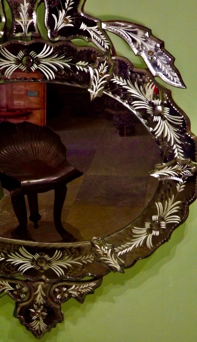 Paire de miroirs de Venise.-photo-5