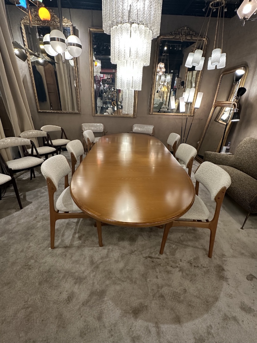 Large Oval Scandinavian Table Made Of Light Wood, Seats 8–10 People  (1960)-photo-1