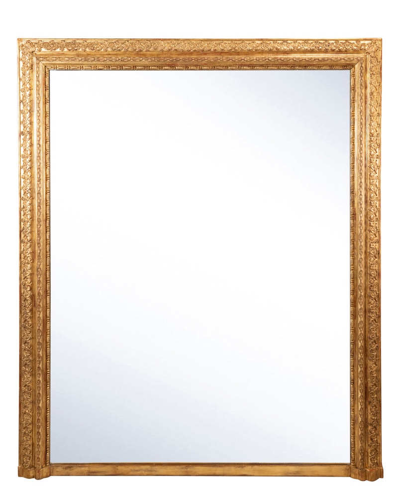 Très large miroir de cheminée en bois doré 