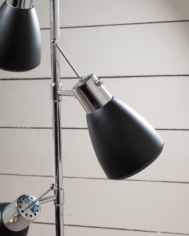 Lampadaire italien 1970, laiton argenté et acier laqué noir-photo-1