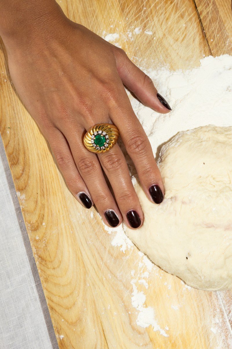 Vintage Yellow Gold, Emerald And Reptilian Diamond Ring-photo-3