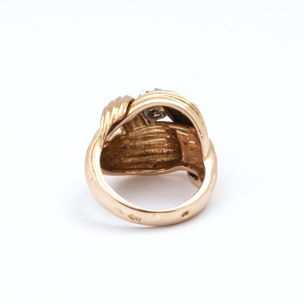 Bague vintage or jaune et diamant ribbon of love-photo-4