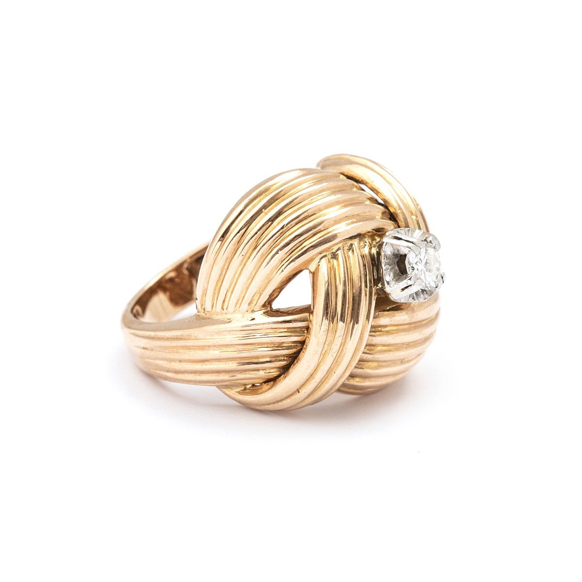 Bague vintage or jaune et diamant ribbon of love-photo-1