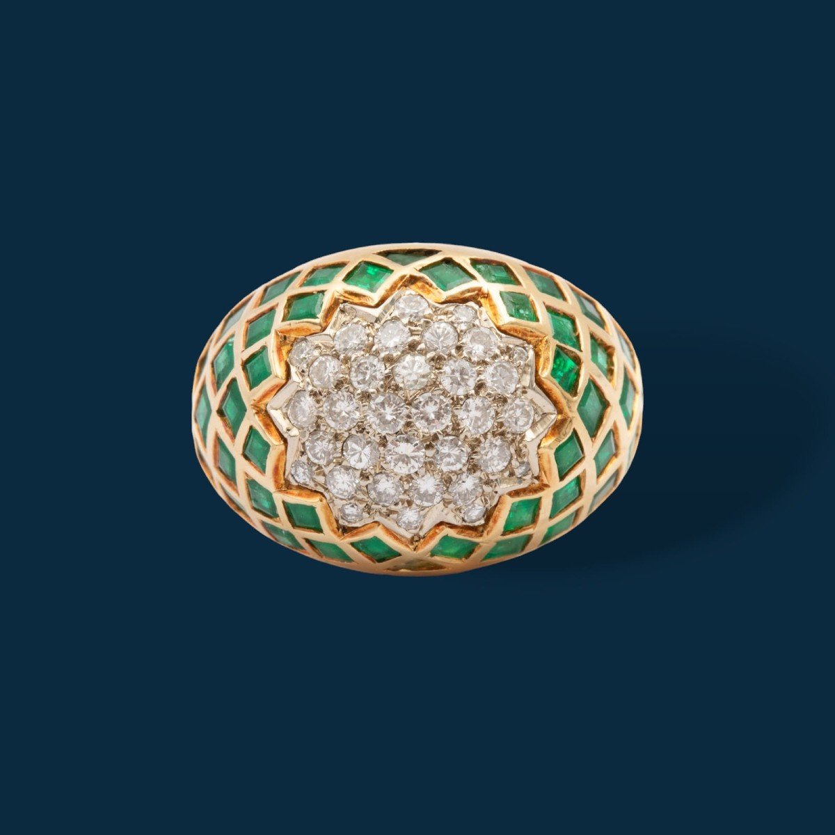 Bague Bombée Or Jaune, Eméraudes Et Diamants l'Aventurière