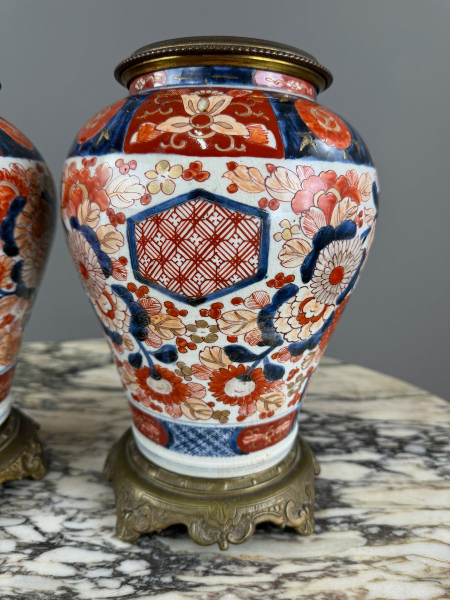 Paire de vases Imari montés en bronze, XIXe siècle-photo-1