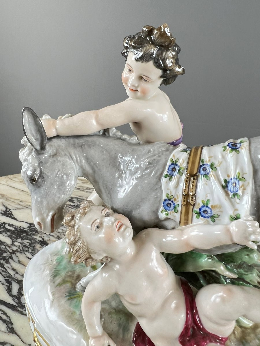Grande figurine en porcelaine de Capodimonte, XXe Siècle -photo-8